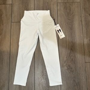 Alo High waist airbrush Capri- NEW WITH TAG